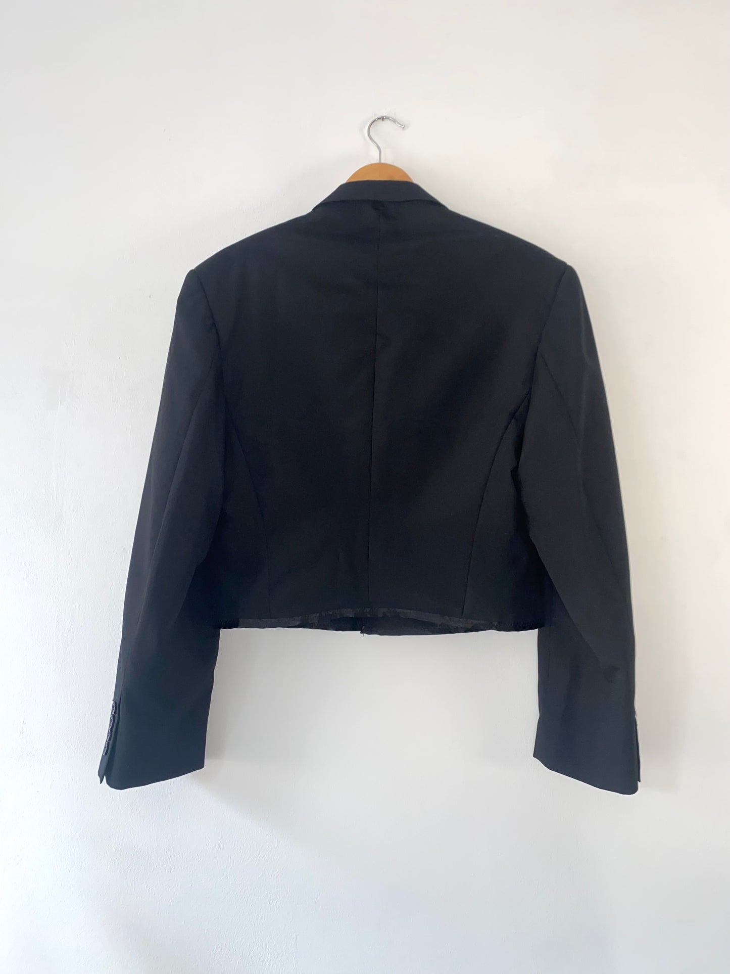 Cropped black blazer 2