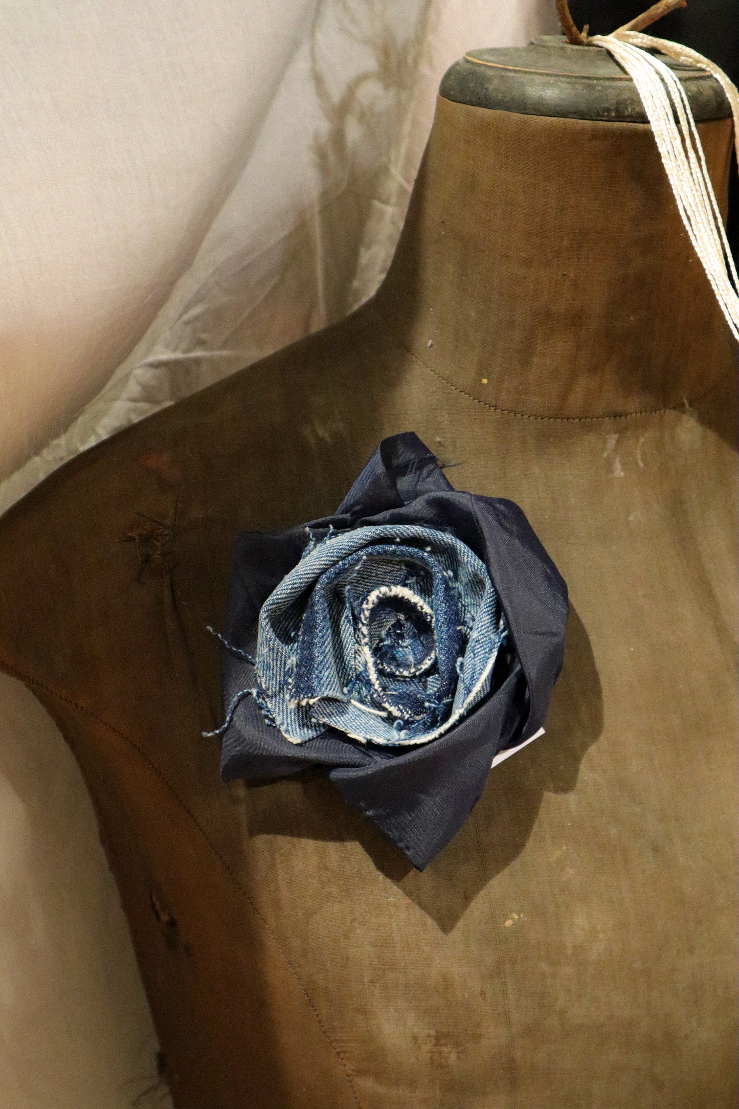 Flower brooch