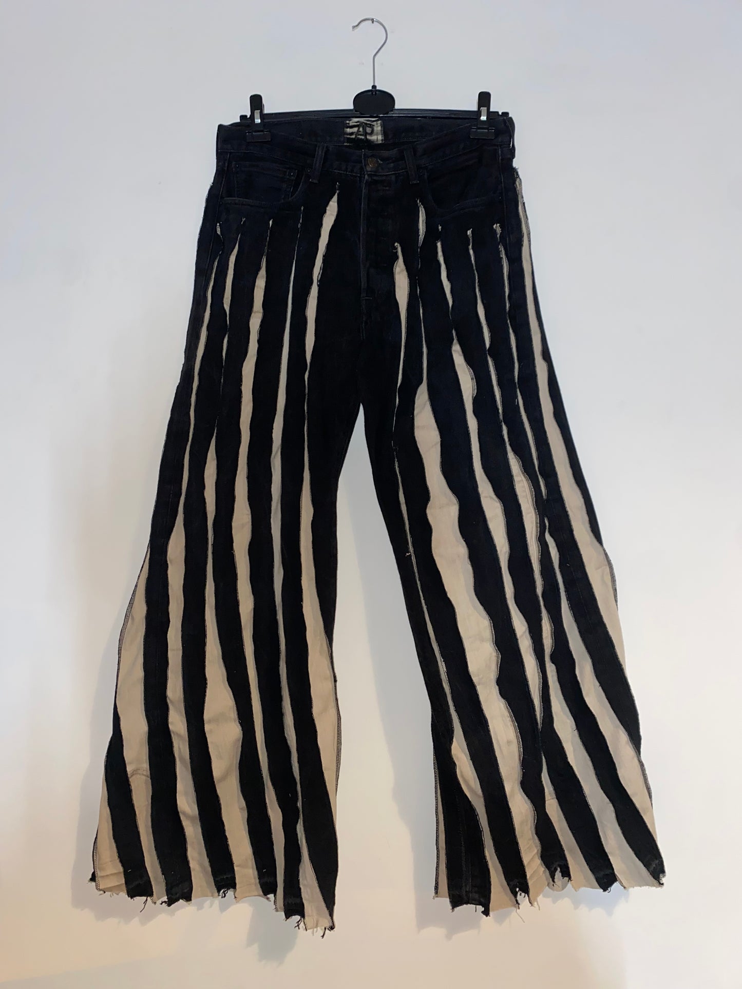 Black/cream lines denim