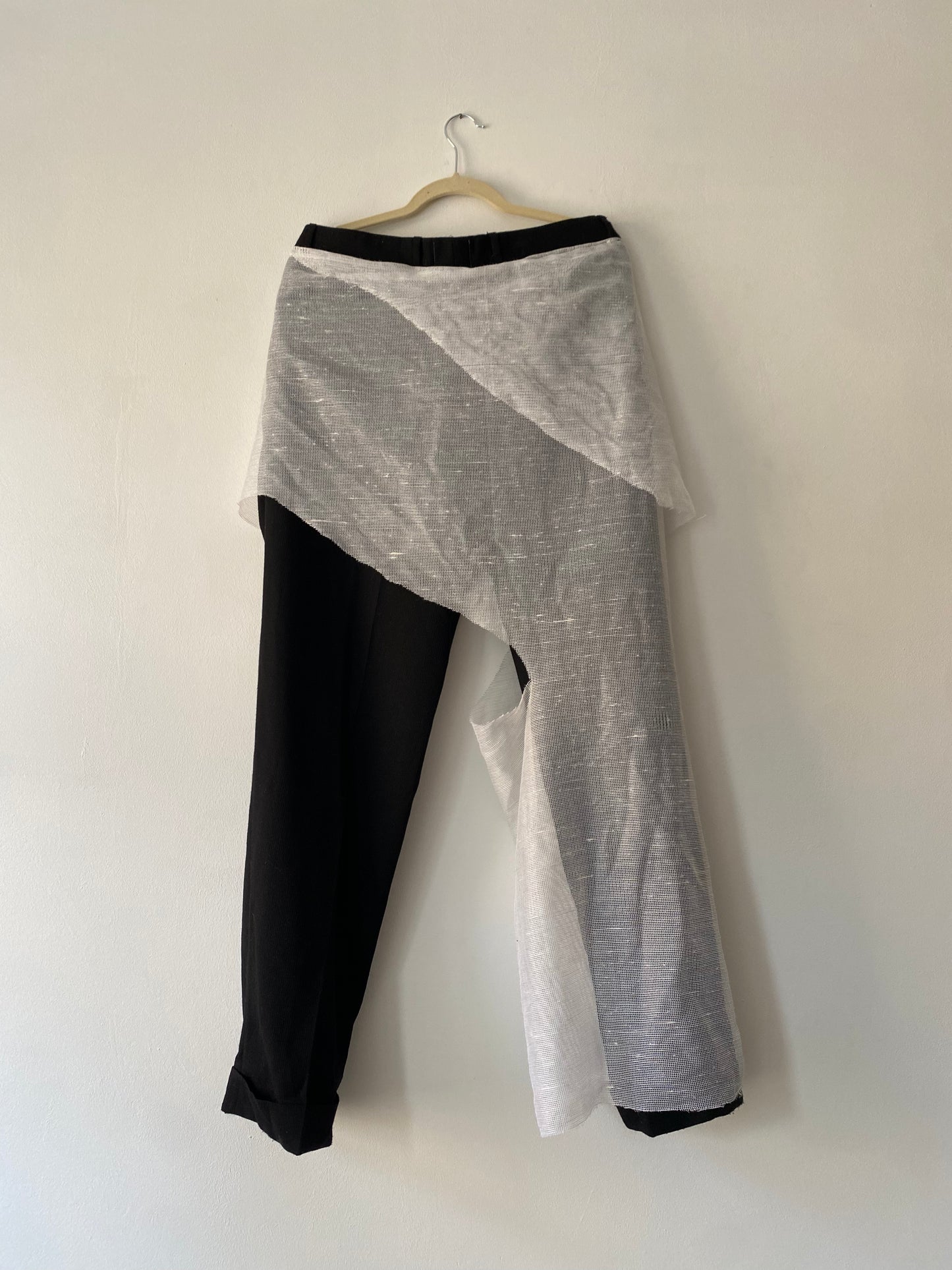 Net trousers